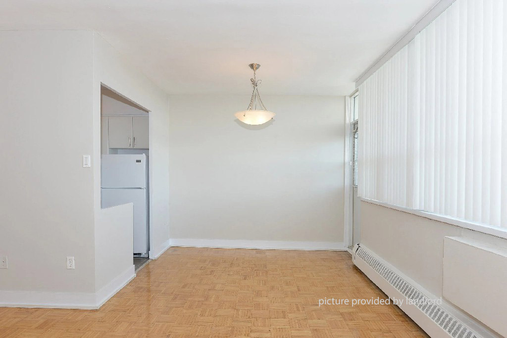 For rent 1154 Wilson Ave North York, Bach Viewit 232855