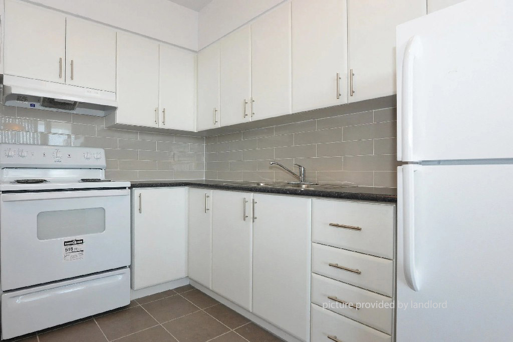 For rent 1154 Wilson Ave North York, Bach Viewit 232855