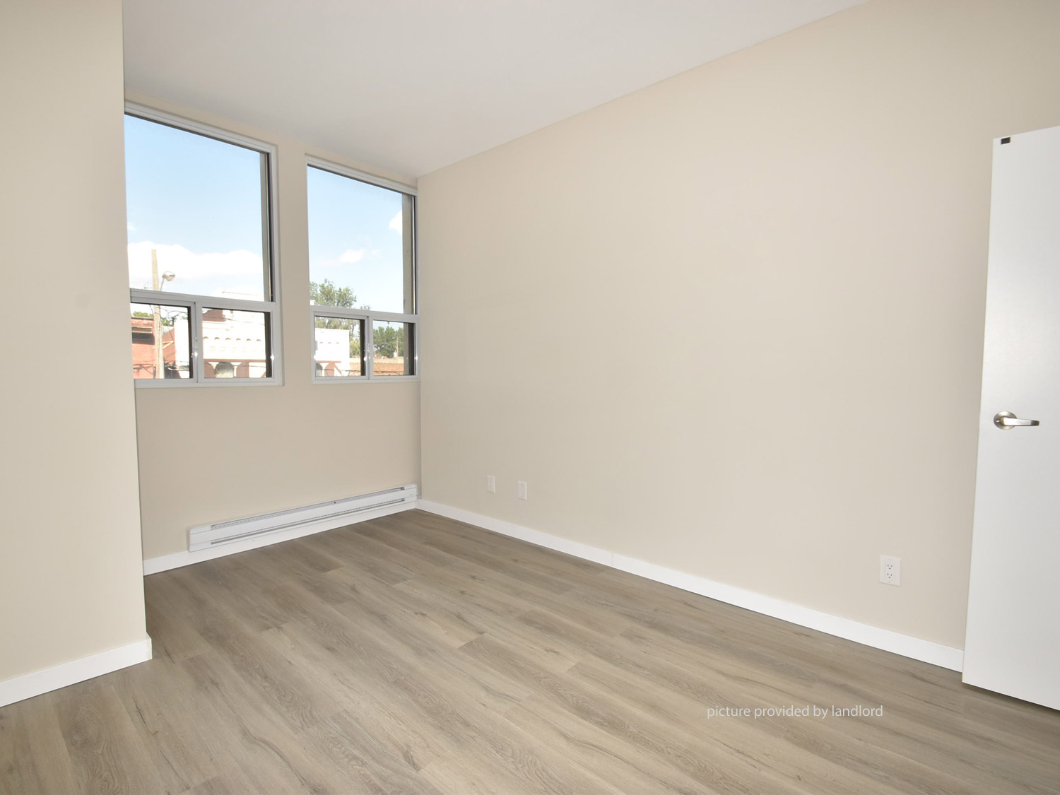 For rent 1920 Weston Rd York, 2 bdrm Viewit 233124