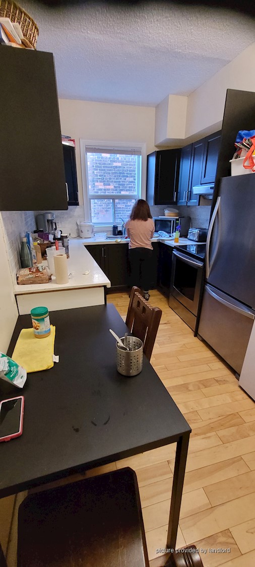 For rent BloorOssington Toronto, Room Viewit 233756