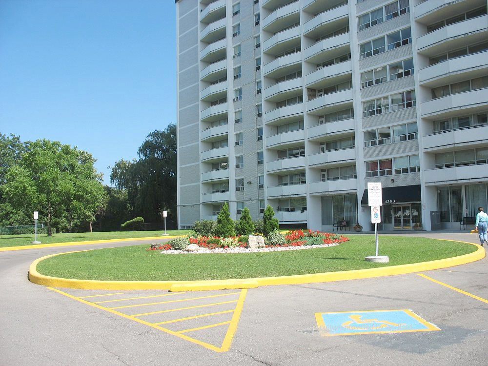 For rent 4383 Bathurst St North York, 2 bdrm Viewit 30213