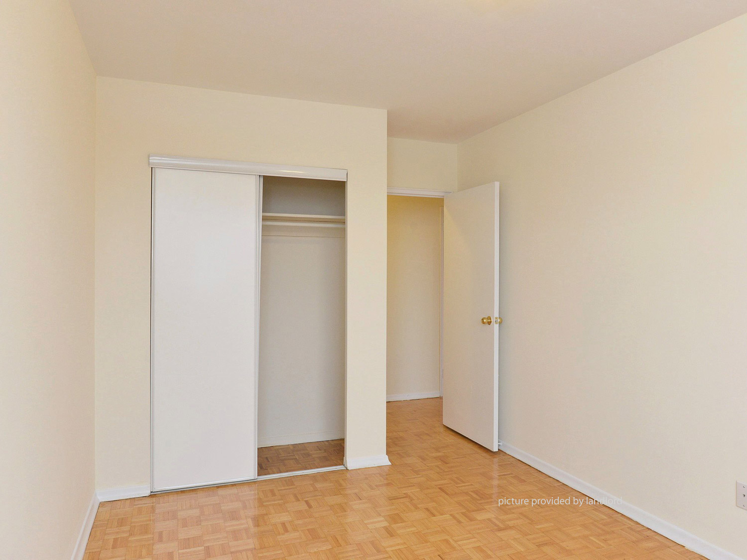 For rent 11 Eccleston Dr Toronto, 2 bdrm Viewit 3413