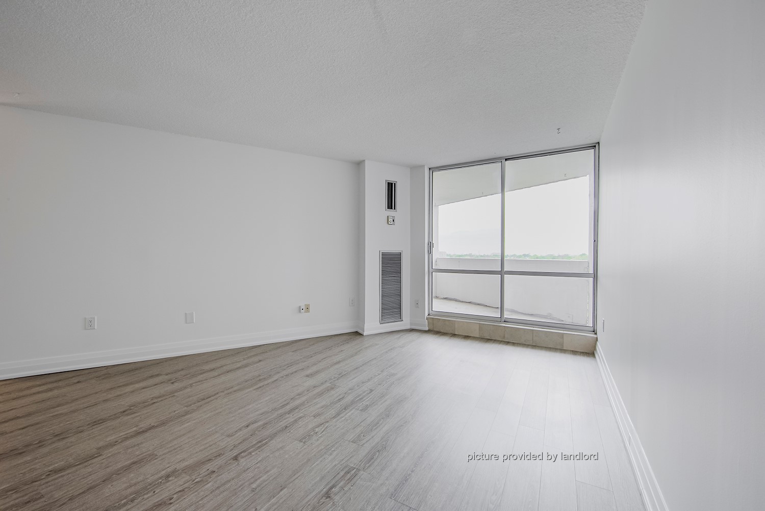 For rent 73 Hill Bl Etobicoke, 2 bdrm Viewit 44902