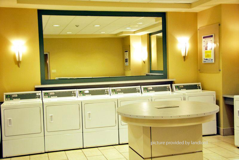 For rent 3400 Riverspray Cresc Mississauga, 3+ bdrm Viewit 5250