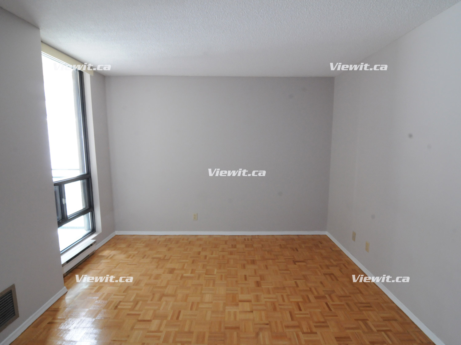 For rent 2 Forest Laneway North York, 3+ bdrm Viewit 53418