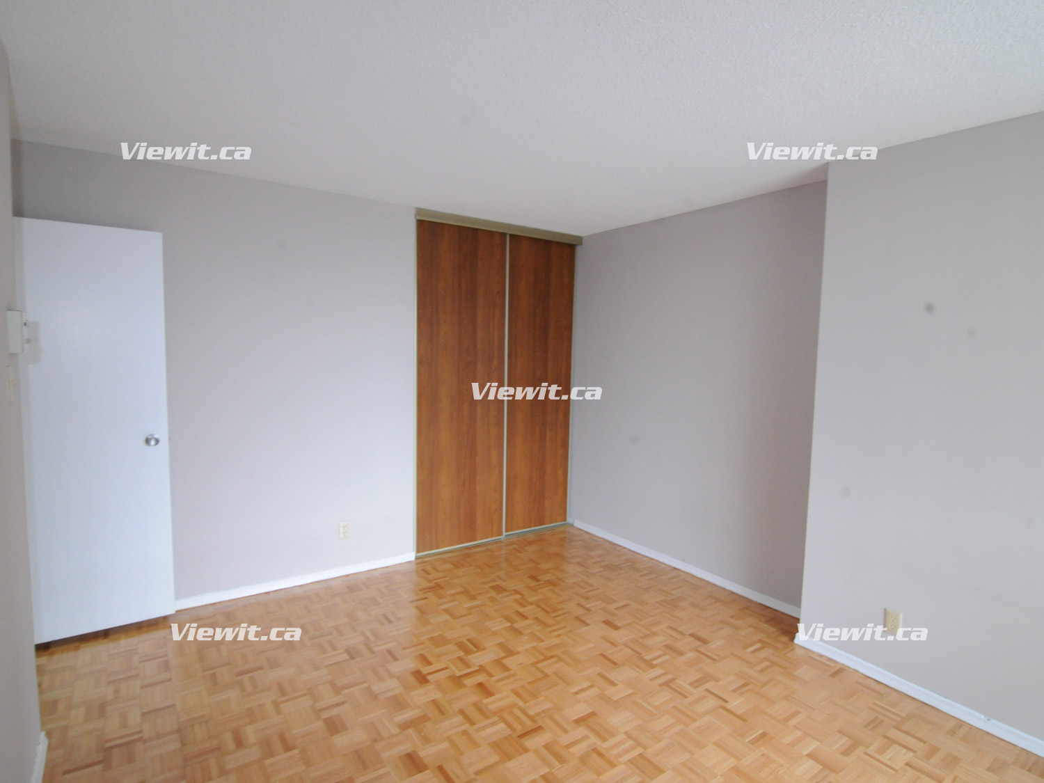 For rent 2 Forest Laneway North York, 3+ bdrm Viewit 53418