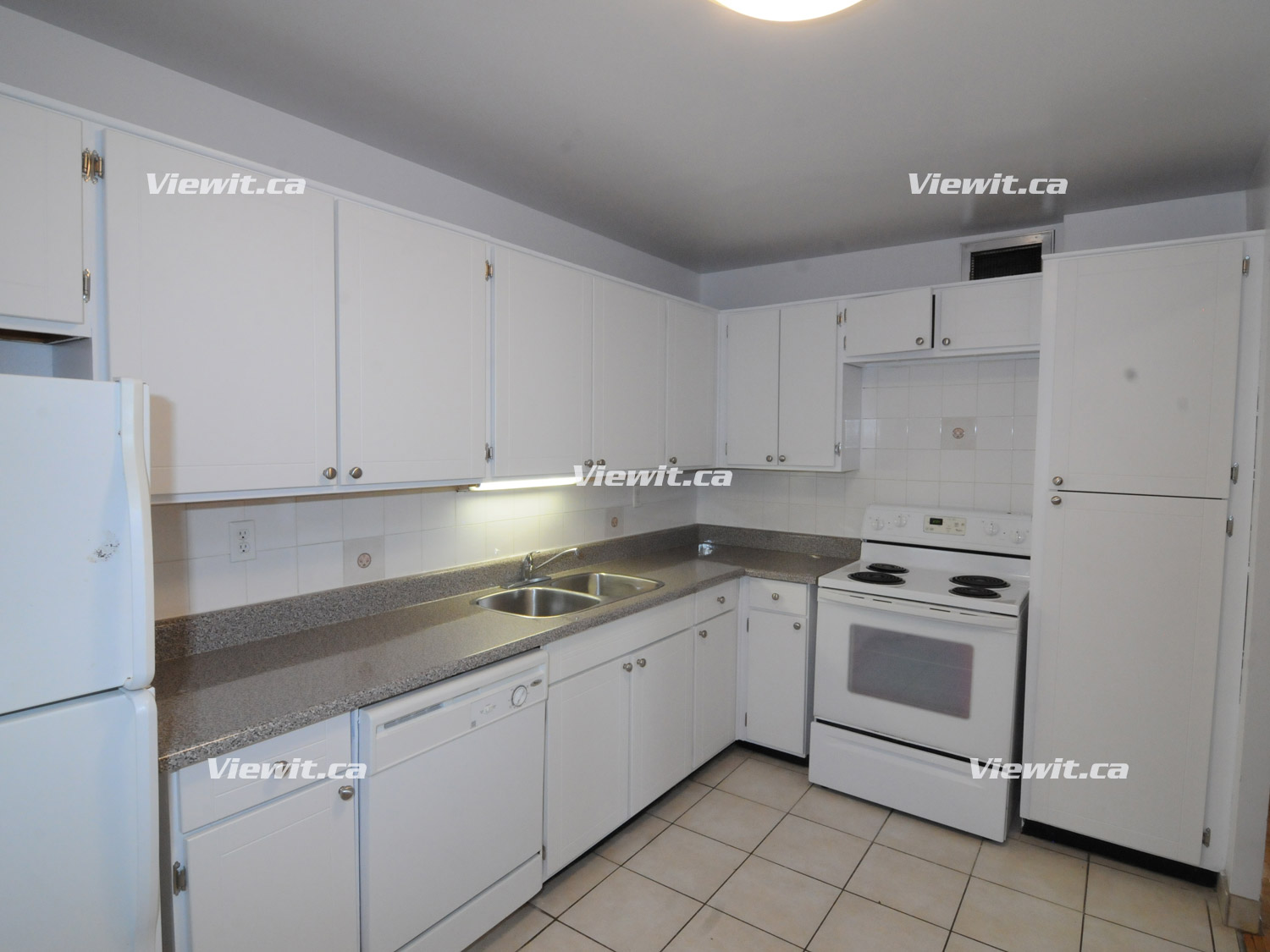For rent 2 Forest Laneway North York, 3+ bdrm Viewit 53418