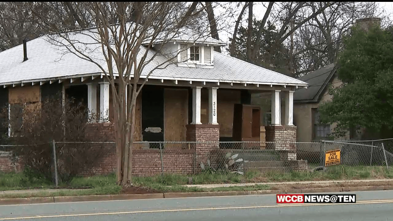 Update City Crews Demolish Nuisance House
