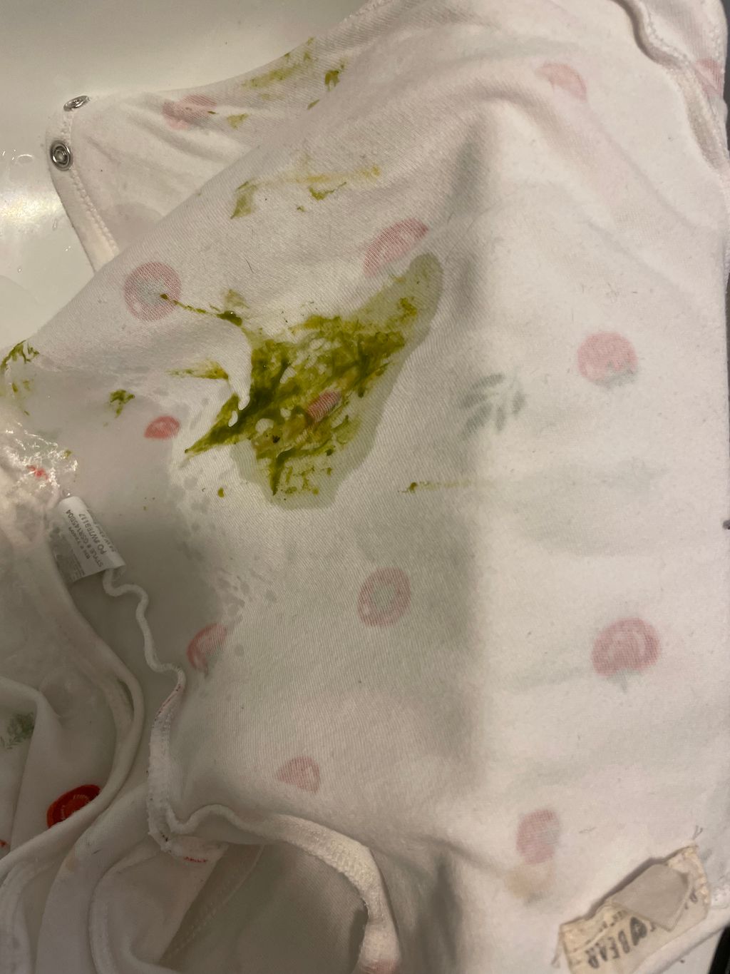 Babies who have had Covid… did your baby have green mucus poop