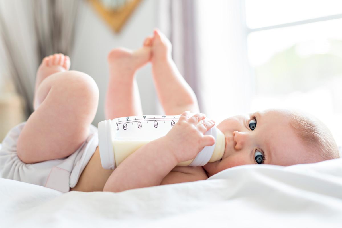Welk Flesvoeding Kies Je Voor Je Baby? | Wij.nl