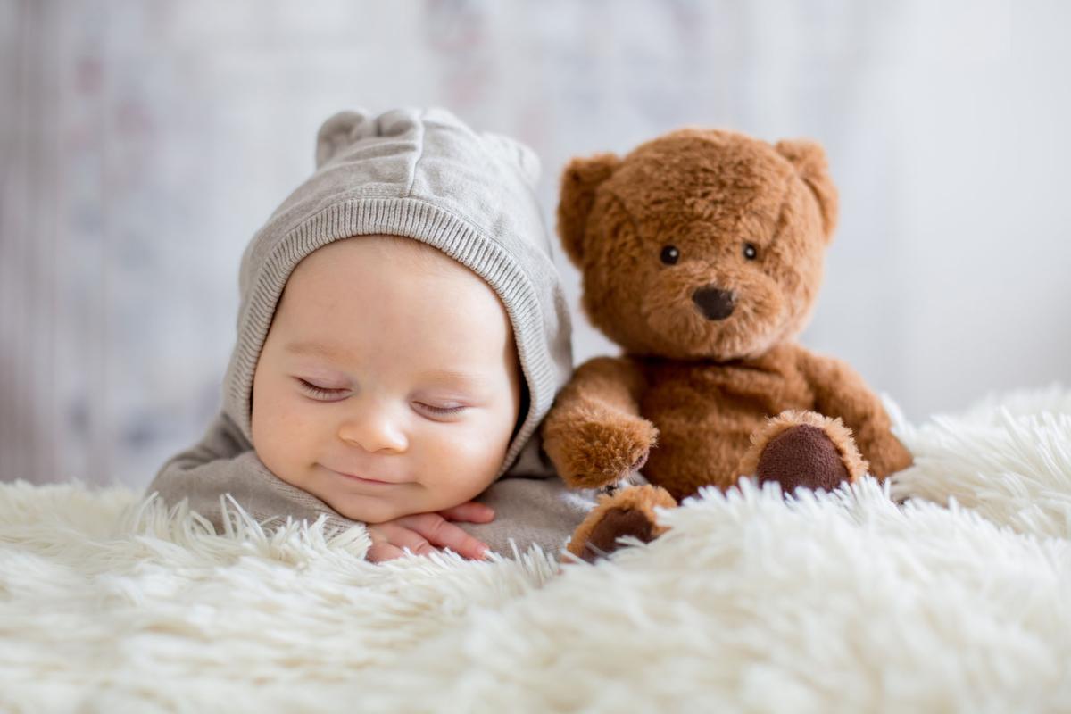 Babynamen Top 10 En Namenteller | Wij.nl