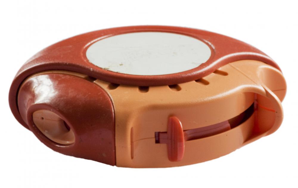 What is an Inhaler? (with pictures)