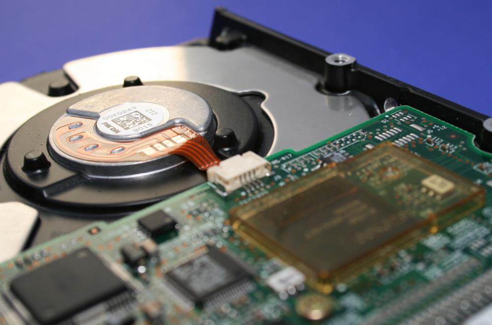 What Is a T Drive? (with pictures)