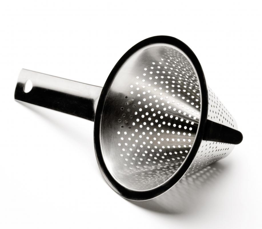 What is a Chinois? (with pictures)