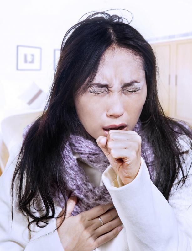 What Are the Signs of Throat Cancer in Women? (with pictures)