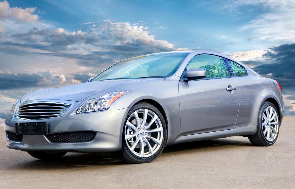 What are the Pros and Cons of Leather Car Seats?