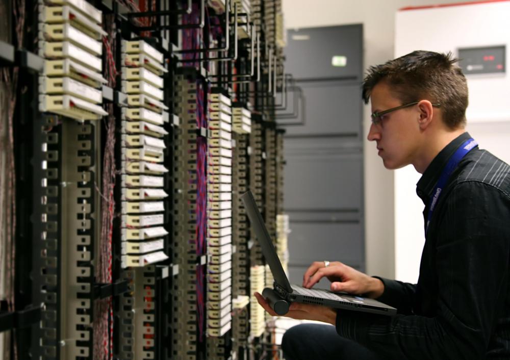 What is ClientServer Architecture? (with picture)