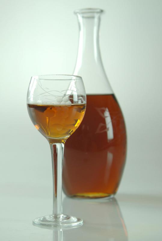 What is Fortified Wine? (with pictures)