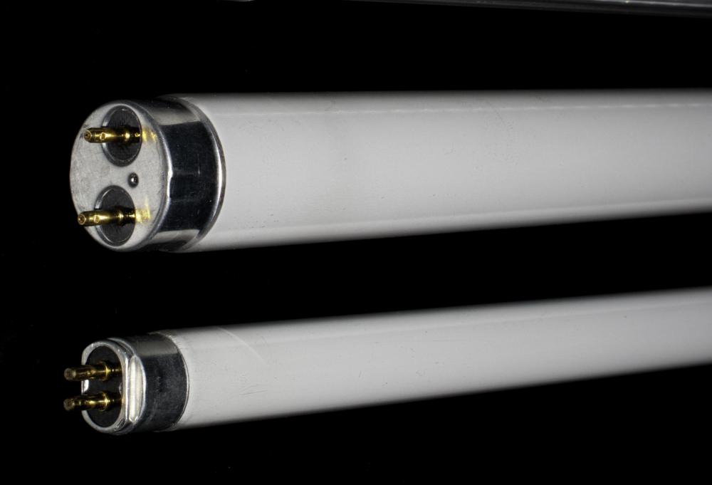 How do Light Bulbs Work? (with pictures)