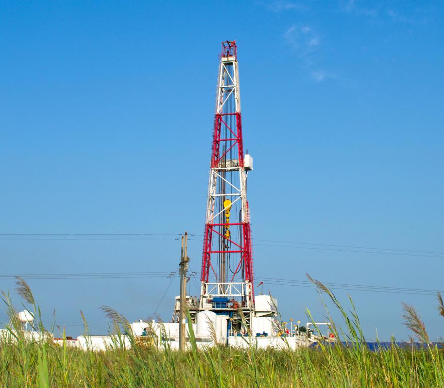 What is the Difference Between Gasoline, Diesel Fuel, and Fuel Oil?