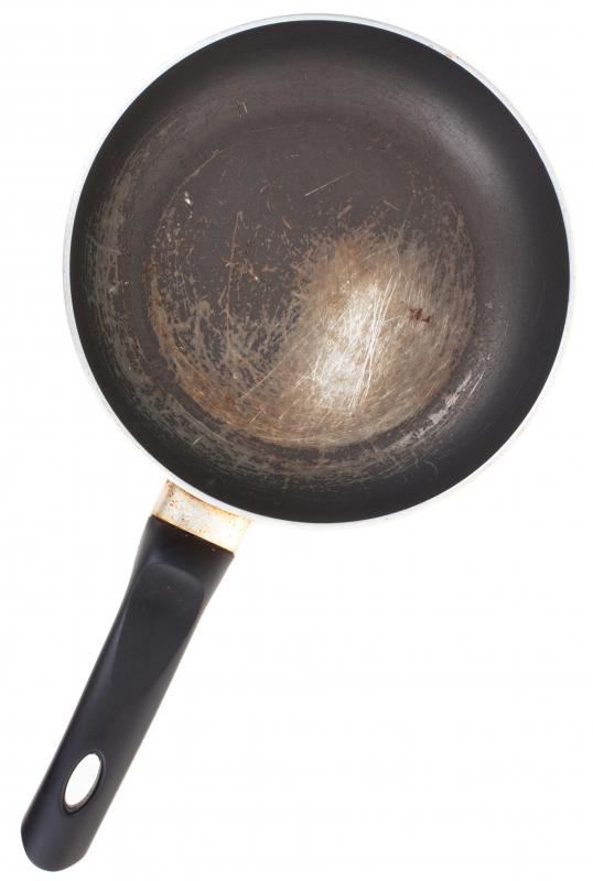 How Do I Choose the Best Stainless Steel Pans? (with pictures)