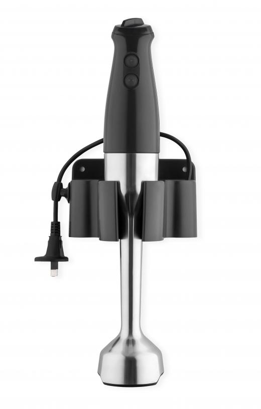 What is a Hand Blender? (with pictures)