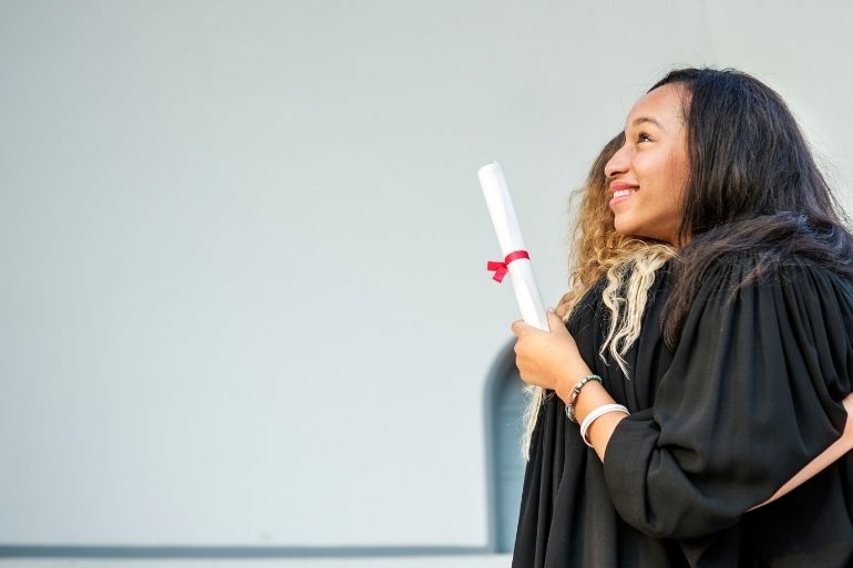 How To Set Up a Scholarship Fund in Memory of Someone