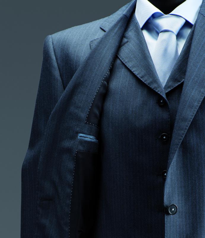 What does a Tailor do? (with pictures)