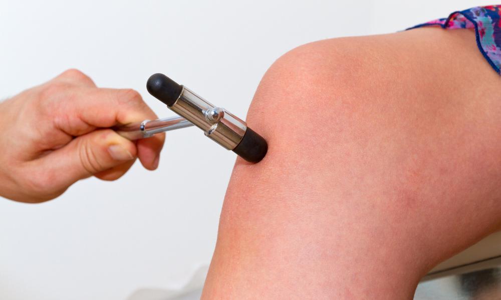 What is a Lumbar Herniated Disc? (with pictures)