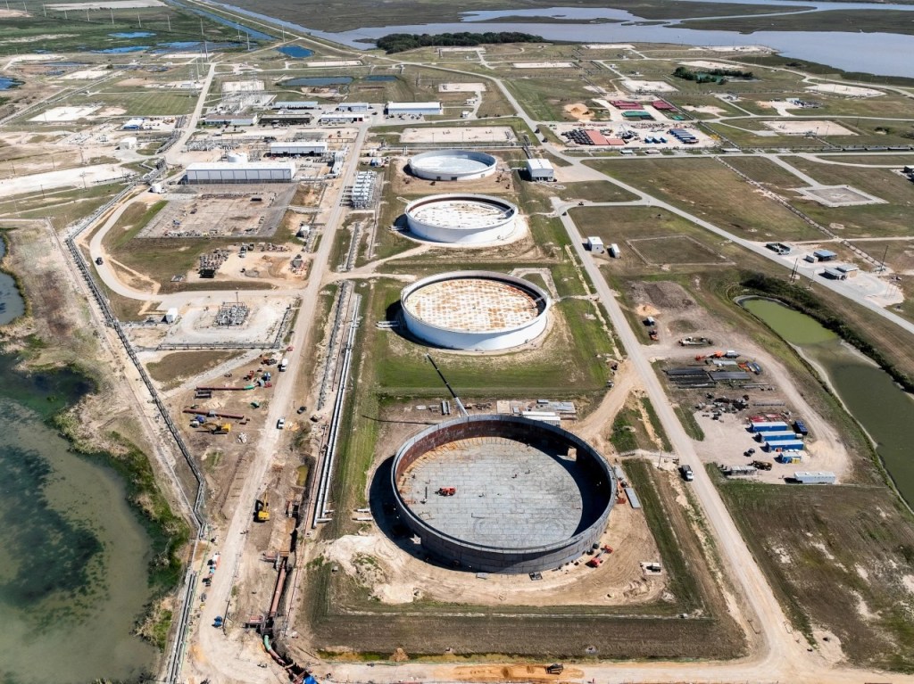 Why Trump’s Move to Lower Oil Prices Fell Flat