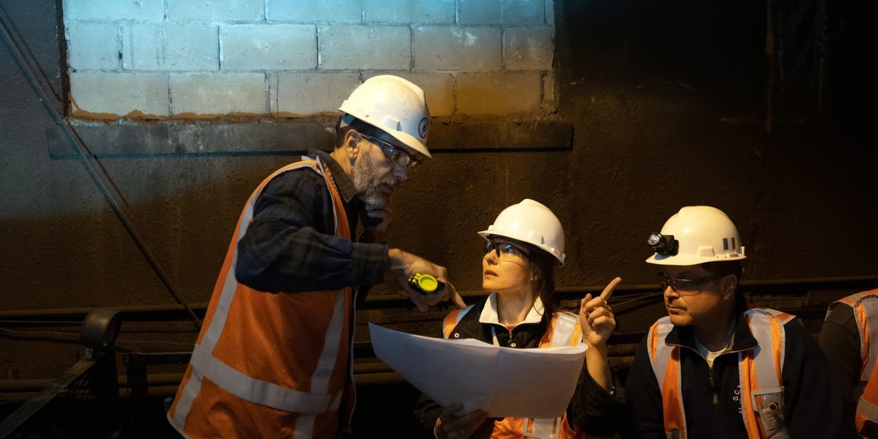 Midtown Manhattan Braces for MTA’s Massive 20Year Construction Job WSJ