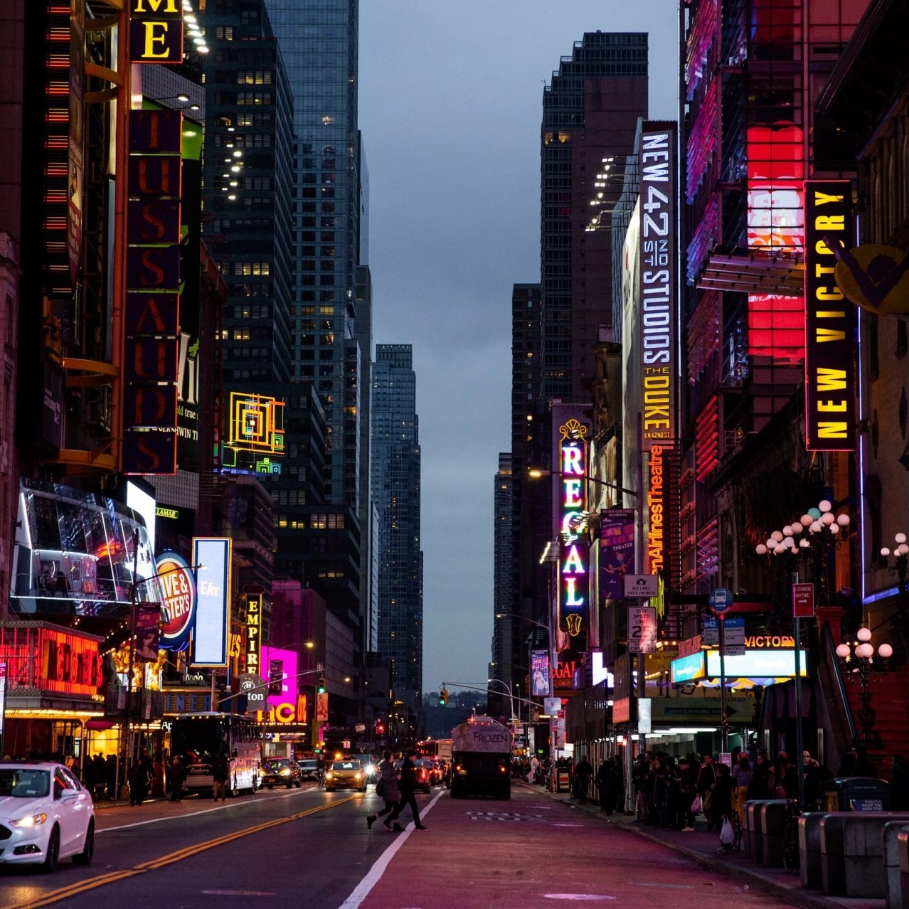 24 Hours in New York Photos as Coronavirus Dims the Lights on