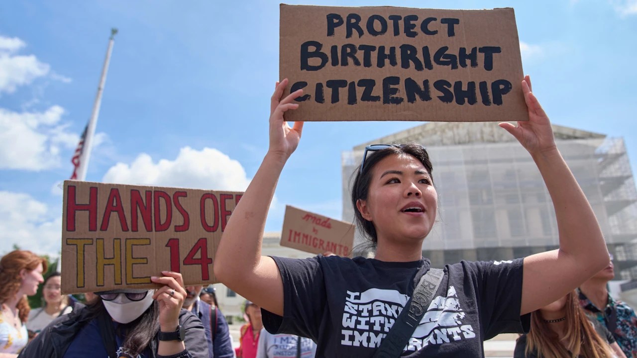 Supreme Court Hears Arguments on Trump’s Bid to End Birthright Citizenship(05)