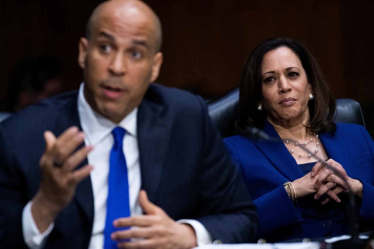 Democratic Senators to Introduce Bill Making a Federal Holiday