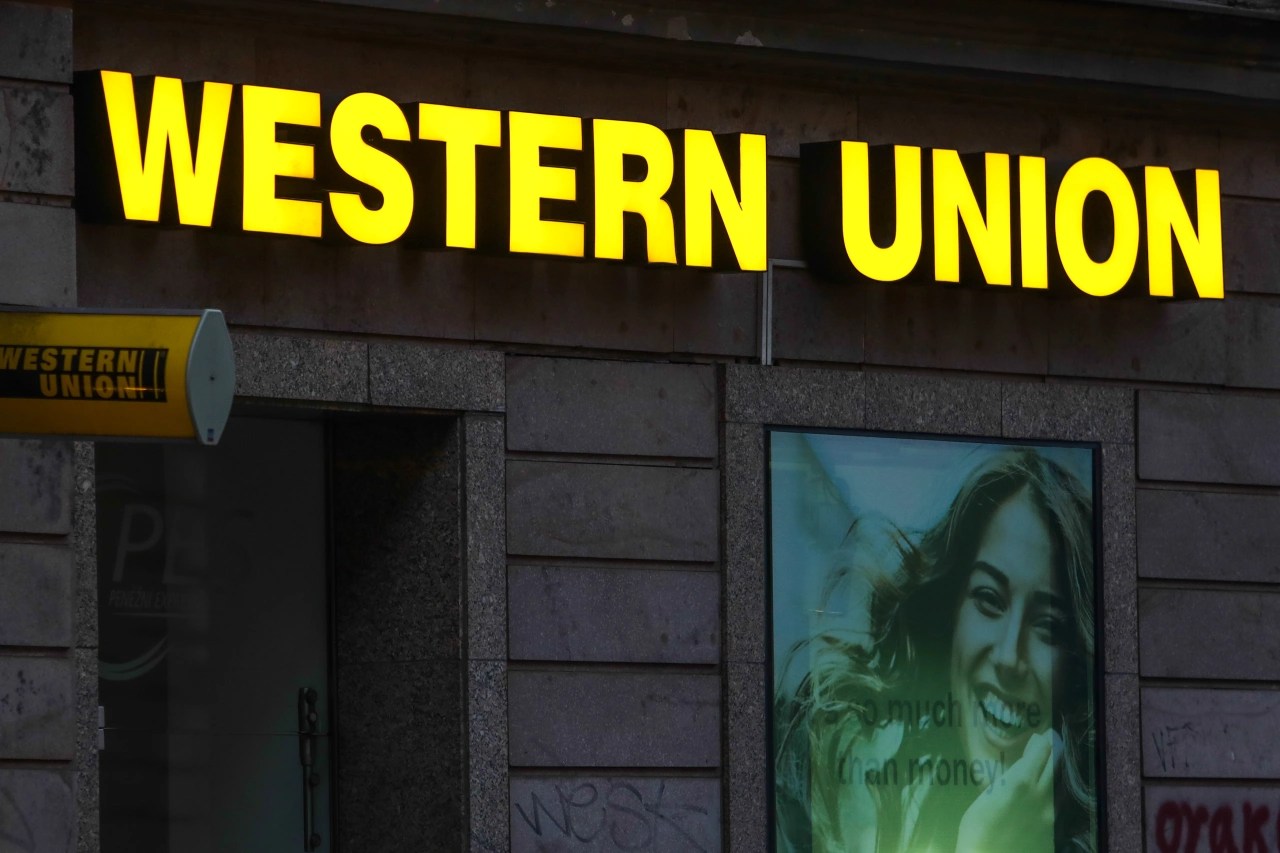 Berühmtheit Boss Attentäter western union malta locations Lieferung