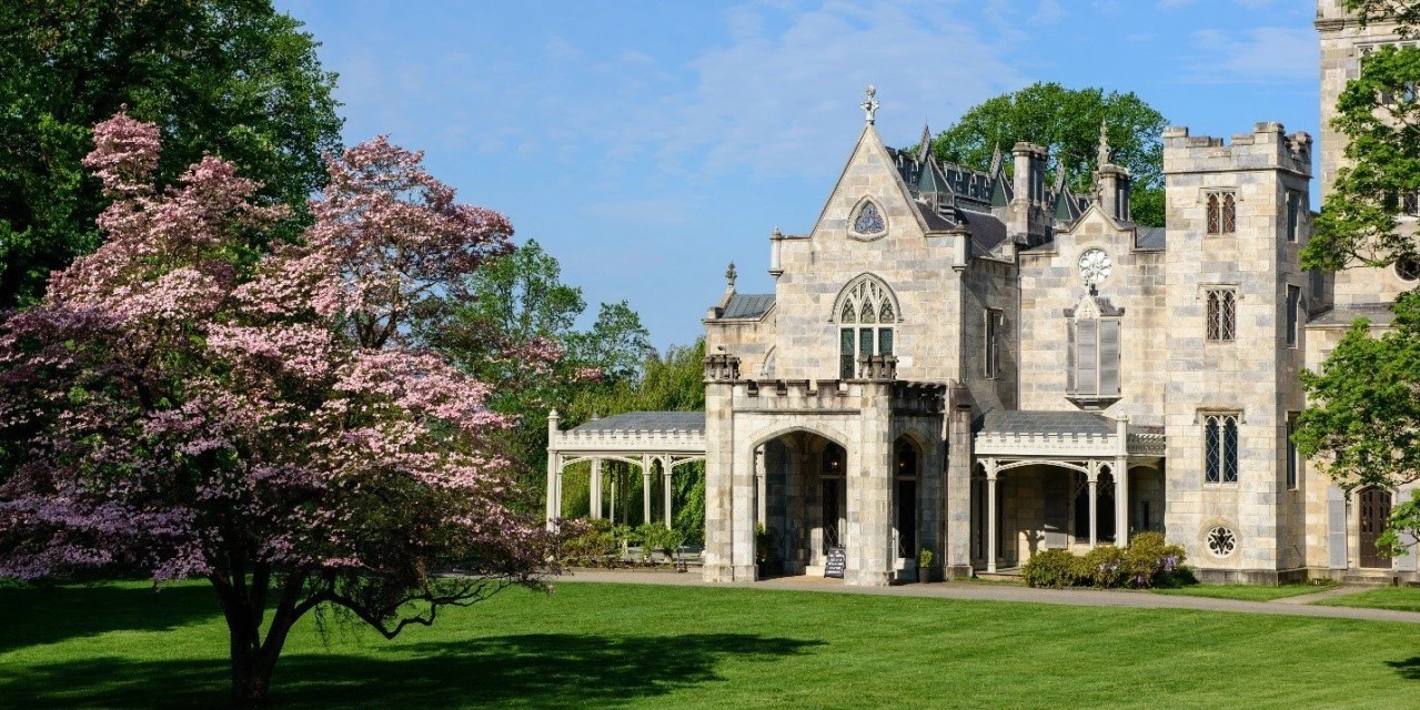 ‘Rebecca’ and ‘Killing Eve’ Were Filmed at These Houses. Visit