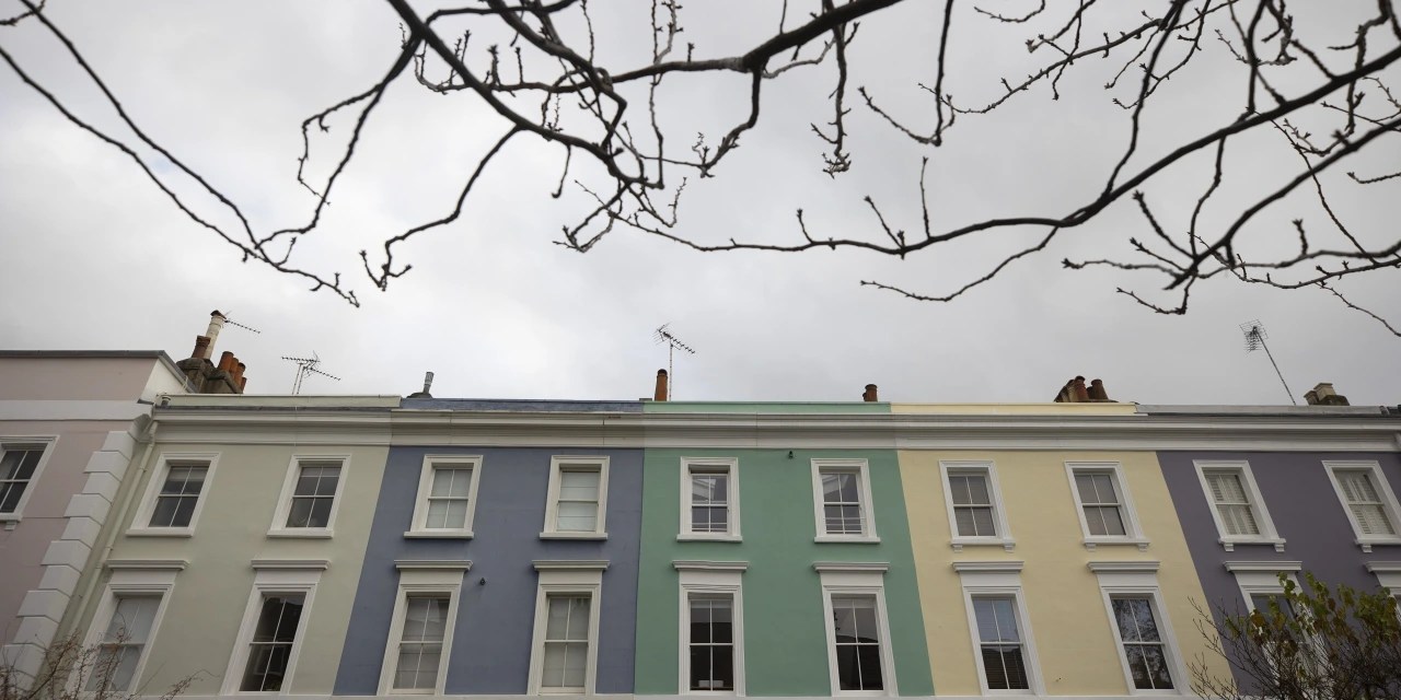 U.K. Housing Prices Set to Rise in 2021 WSJ
