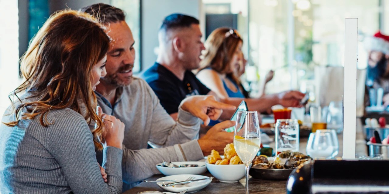 More Restaurants Resist IndoorDining Bans as Restrictions Remain WSJ