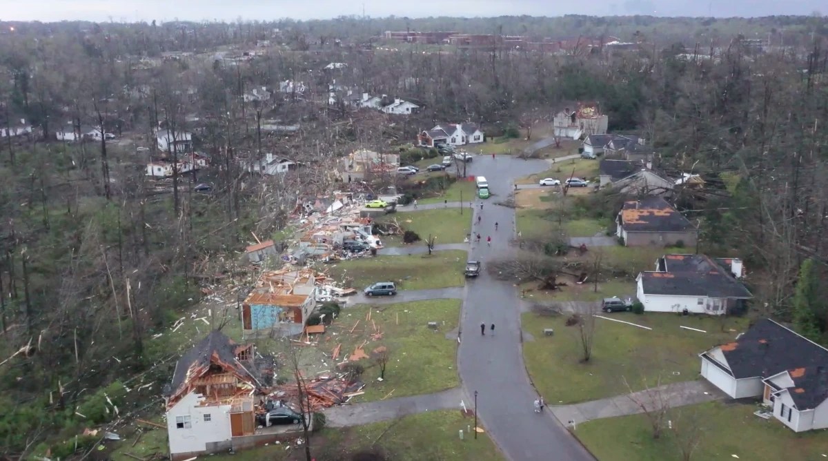 Drone Footage Tornado Newnan Ga Ef 4 Tornado Sweeps Through Newnan