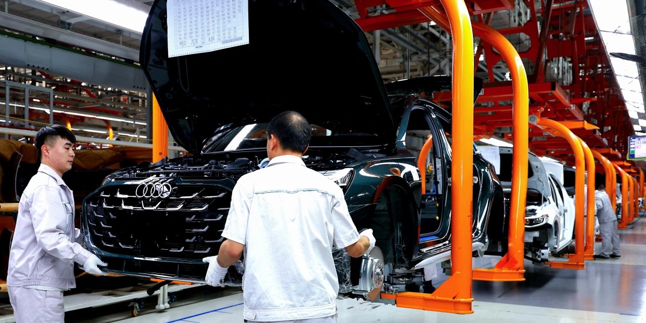 中国官方PMI显示经济迎来初步复苏迹象 WSJ