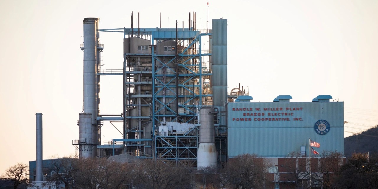 Texas Electricity Coop Challenges Grid Operator on 1.9 Billion Storm