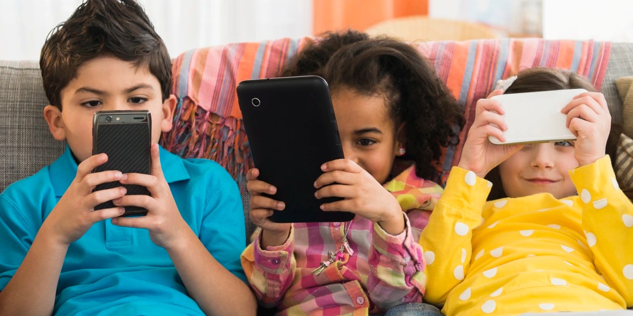 Your Child’s First Smartphone A Guide to the Proper Age, Phone Type