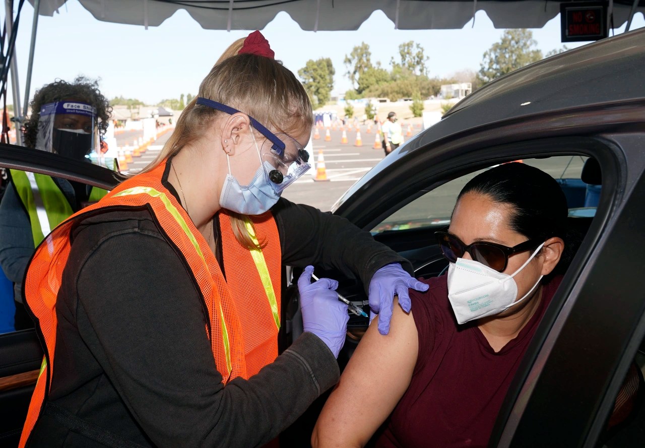 Los Angeles, Chicago Schools to Require Teachers to Get Covid19 Vaccine