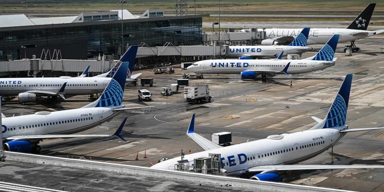 United Airlines Resumes Flights After Tech Problem Prompts Halts WSJ