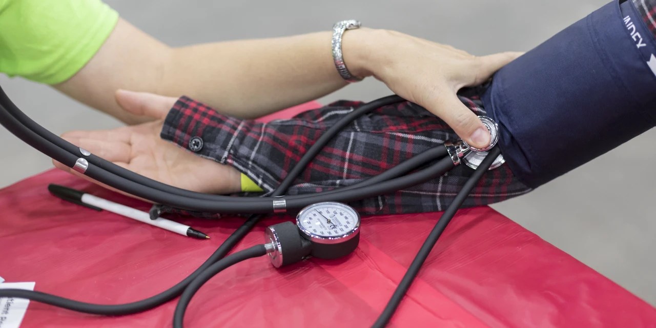Amazon Makes Inroads Selling Medical Supplies to the Sick WSJ