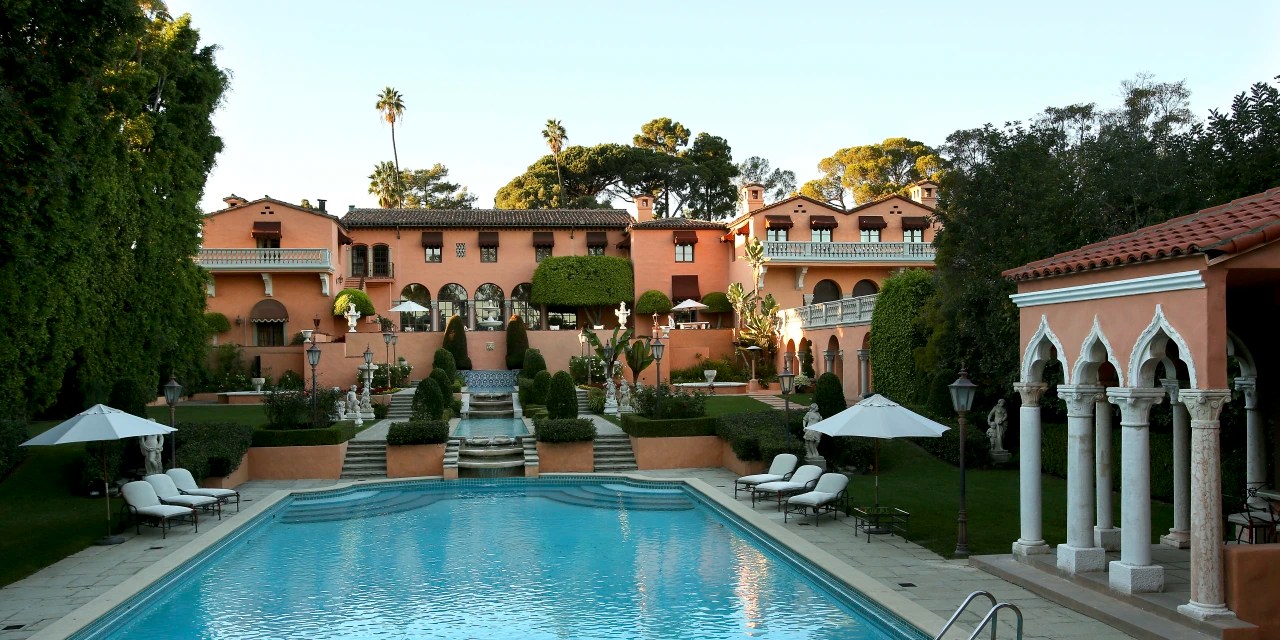 Billionaire Investor Nicolas Berggruen to Buy Hearst Estate in Beverly