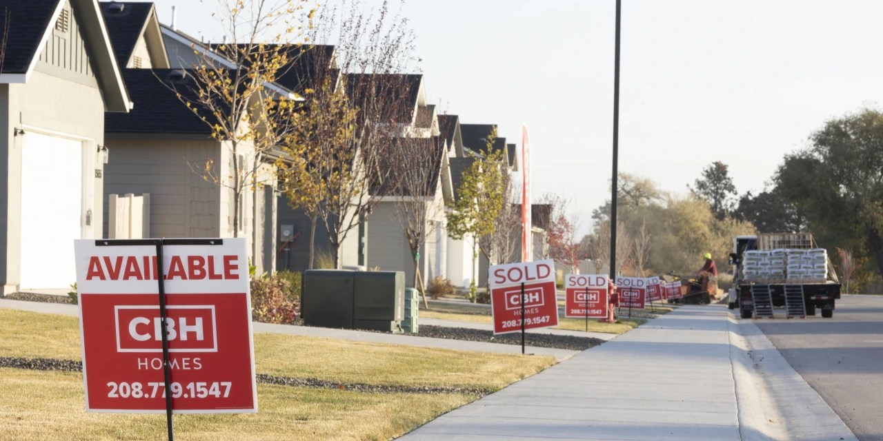 Why Millennials Are Buying Houses Now WSJ