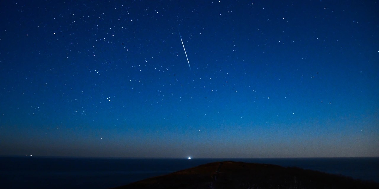 Geminid Meteor Shower 2021 How to Watch the Shooting Stars Tonight WSJ