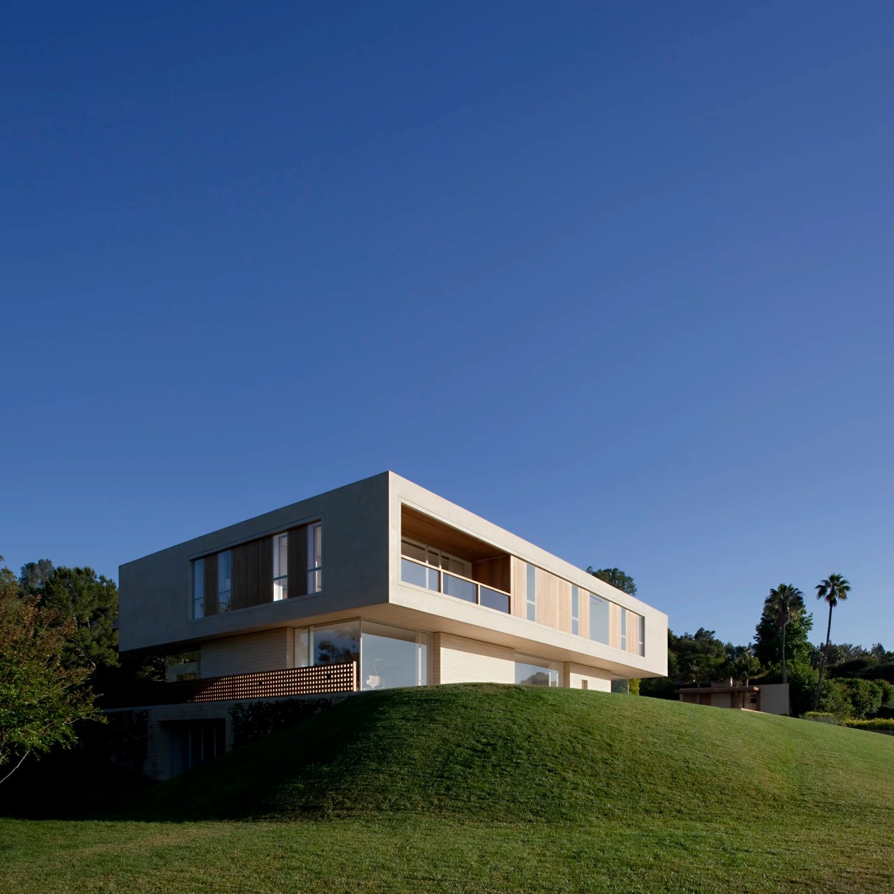 Crypto CEO Brian Armstrong Buys Los Angeles Home for 133 Million WSJ