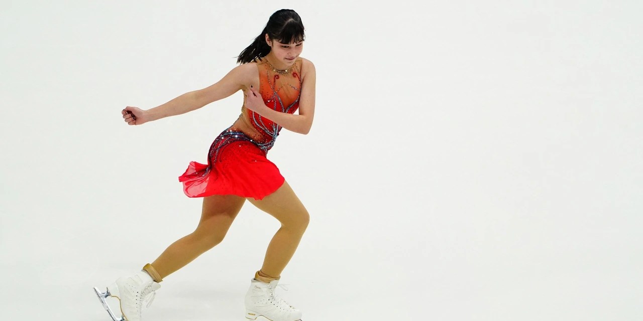 Omicron Wave Catches Olympic Hopeful Alysa Liu at U.S. Figure Skating
